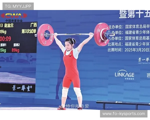 举重比赛推广运动健康知识进社区受欢迎，举重比赛讲解